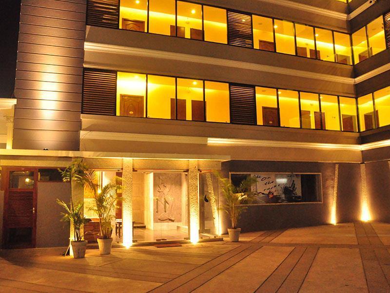 Rkn Hotel Pondicherry Ngoại thất bức ảnh