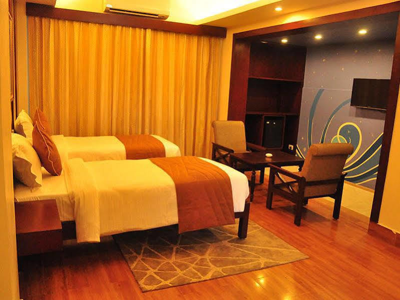 Rkn Hotel Pondicherry Ngoại thất bức ảnh